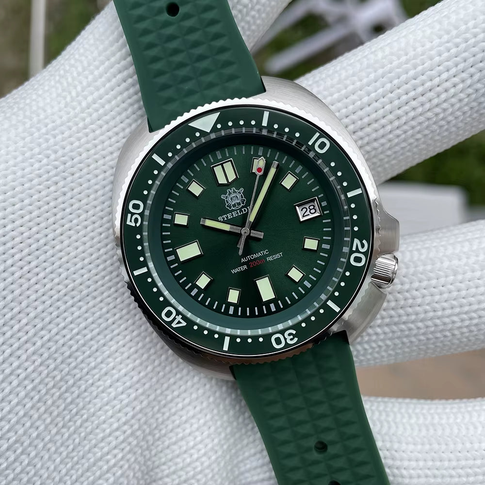Waterproof Sapphire Glass Dive Watch with Ceramic Bezel