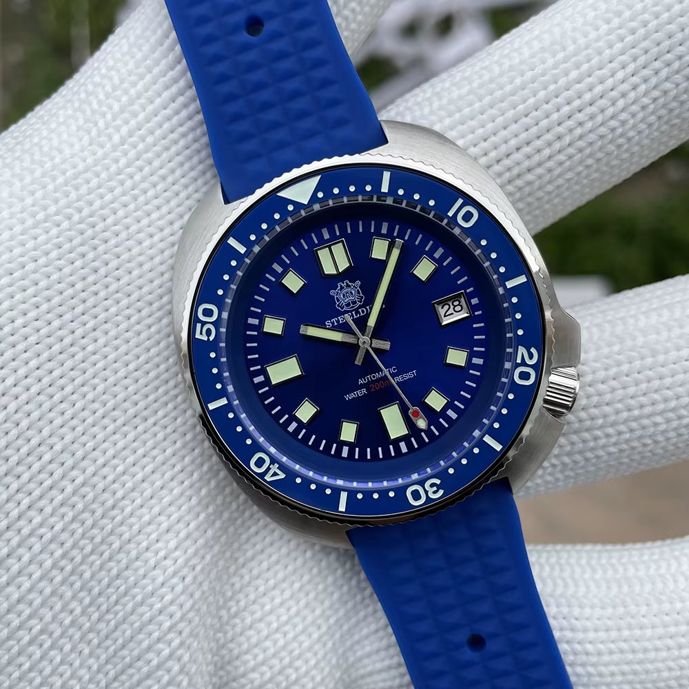 Waterproof Sapphire Glass Dive Watch with Ceramic Bezel