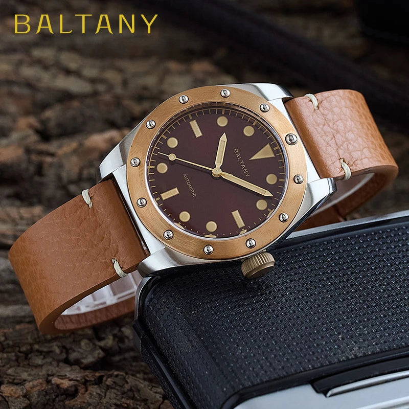 Vintage Design  Mechanical Wristwatch 